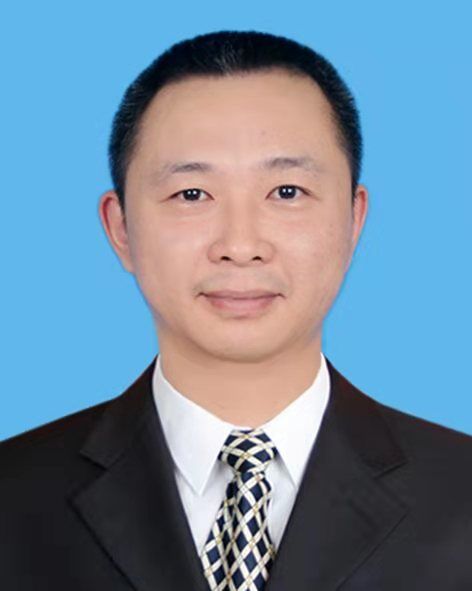 郑寅球 区委常委、副区长